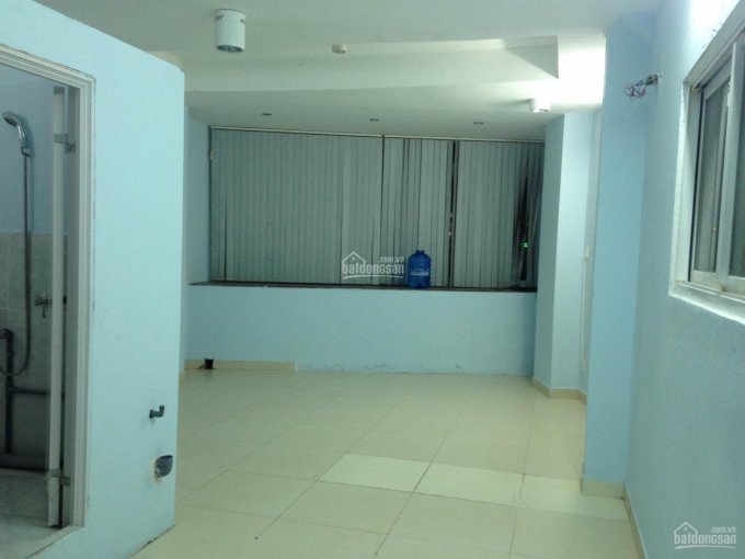 Phòng rộng đẹp như căn hộ MT 68A Phan Đăng Lưu, P. 5, Q. Phú Nhuận, DT: 35m2 - có ban công - TM, MG
