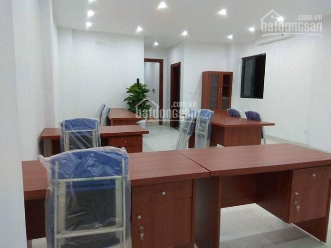 Thuê văn phòng 30 - 50m2 MP Trung Hòa tặng bảo hiểm PVI trị giá 125 triệu - LHCC: 0964.05.2828