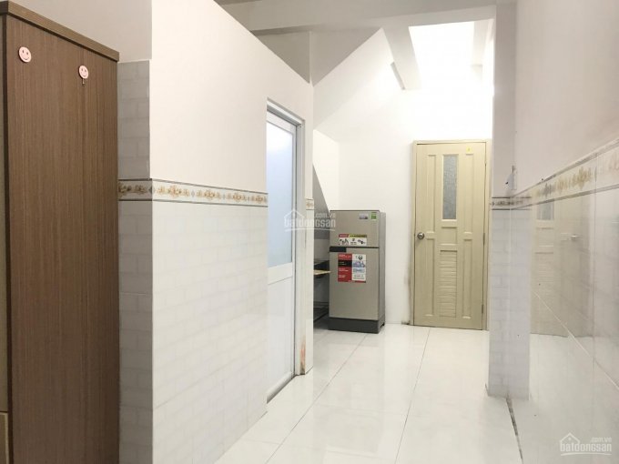 Phòng trệt 3tr9 đủ tiện nghi có bếp WC riêng tự do tại Hoàng Diệu