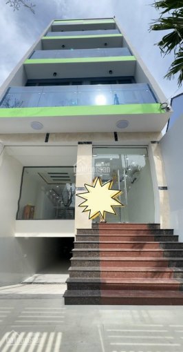 Cho thuê tòa nhà MT kinh doanh P. Linh Xuân, TP Thủ Đức nhà 1 tầng hầm, 4 tầng trên, LH 0906697386