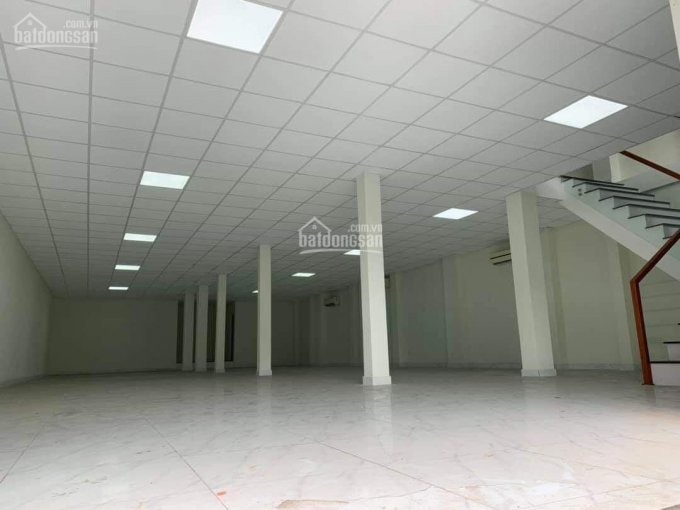 Cho thuê mặt bằng Khúc Hạo, 200m2, giá 20 triệu/tháng