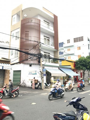 Cần cho thuê tòa nhà mặt tiền Lê Quý Đôn (vip/ gần biển), trung tâm TP Vũng Tàu