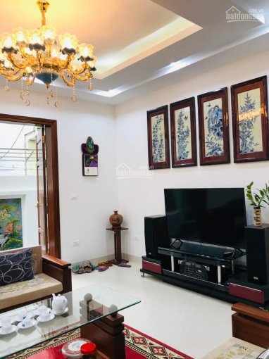 Cho thuê nhà full đồ chưa ở siêu đẹp Thạch Bàn, Long Biên. 120 m/ sàn. Giá: 14 triệu/ tháng.