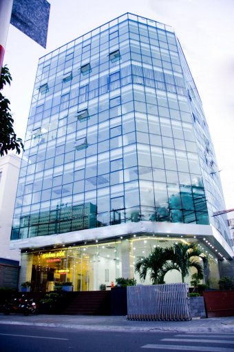 Tòa nhà văn phòng cho thuê tại 02 Lê Thành Phương, TP. Nha Trang. LH chủ DN 0903512222
