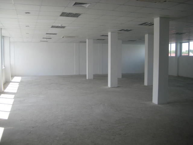 Cho thuê văn phòng quận Đống Đa, khu Chùa Láng 100m2, 200m2, 310m2, 400m2.. Giá 140.000đ/m2/th