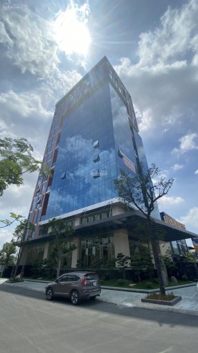 Tòa nhà văn phòng EIC Building đường Lê Hồng Phong, tuyến 1 hai mặt tiền hiện đại, sang trọng