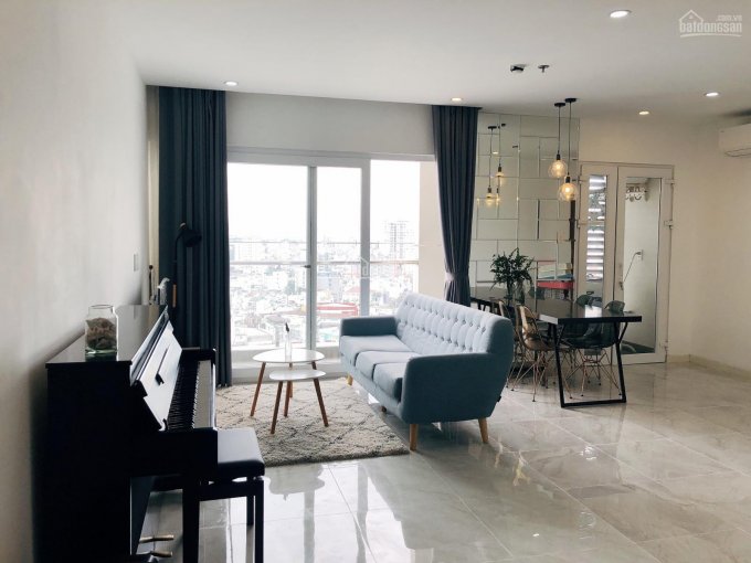 Cần bán gấp căn hộ Nguyễn Ngọc Phương 68m2, 2PN, 2WC, sổ hồng, giá 2.8 tỷ: LH 0399348038