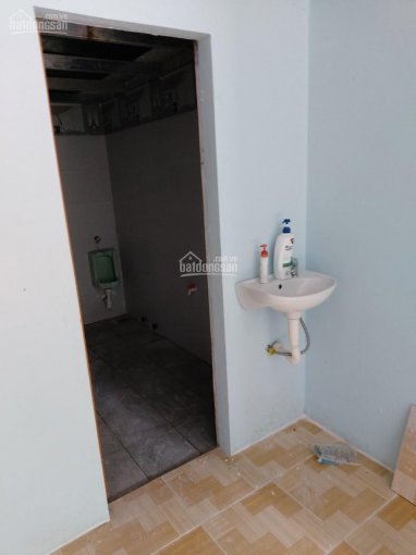 Cho thuê kho khu Hòa Xuân gần Nguyễn Phước Lan. DT 200m2 ngang 10m kho mới, đường 7m5