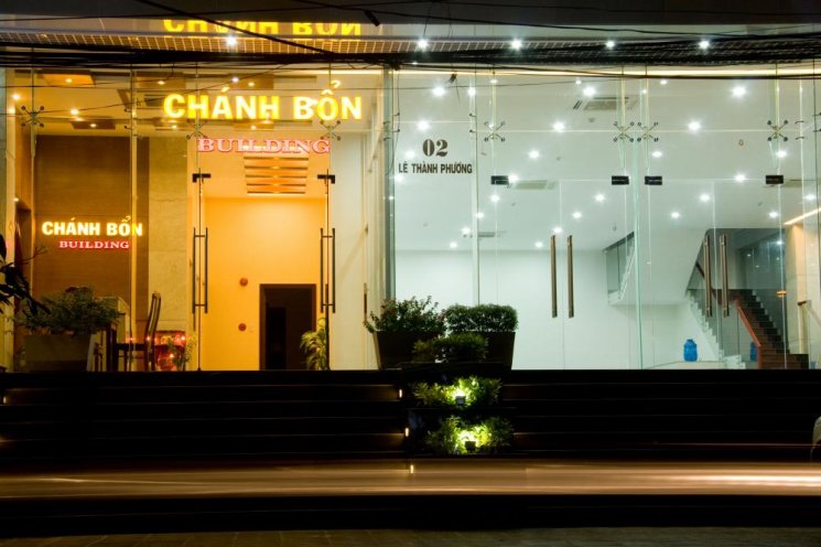 Tòa nhà văn phòng cho thuê tại 02 Lê Thành Phương, TP. Nha Trang. LH chủ DN 0903512222