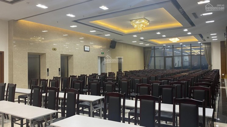 Tòa nhà văn phòng EIC Building đường Lê Hồng Phong, tuyến 1 hai mặt tiền hiện đại, sang trọng