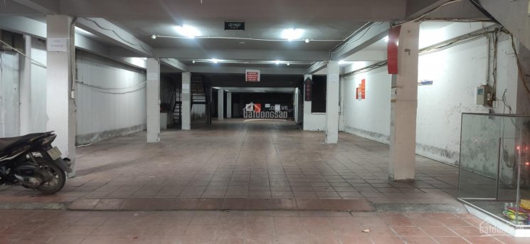 Cho thuê cửa hàng KD vị trí đông người qua lại nhất phố Thái Thịnh, S 800m2, MT 12m LH: 0987394655