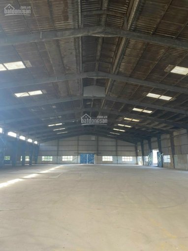 Cho thuê xưởng 2700m2 ở khu công nghiệp Vsip 2 mở rộng. Vĩnh Tân, Tân Uyên, Bình Dương: 0908954129