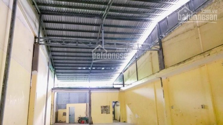 Cho thuê kho 350 m2 mặt tiền Nguyễn Văn Linh, 20 triệu/th