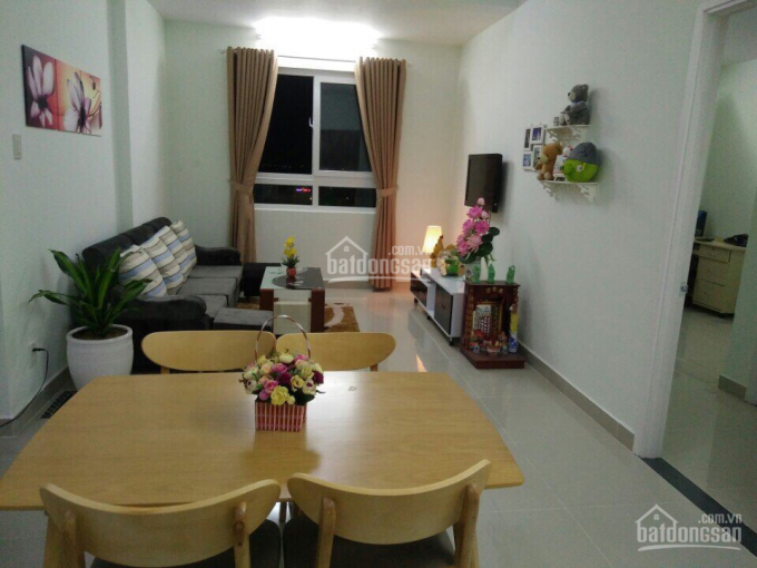 Cho thuê căn hộ Quang Thái, Q Tân Phú, DT 65m2, 2PN, lầu trung, giá 6tr/th. LH: 093 113 6804 (Vũ)