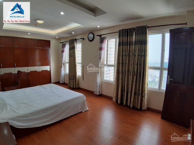 Bán căn góc 188m2, 3PN, lầu cao, nội thất đẹp nhất CC Saigonres Nguyễn Kim, giá tốt. LH 0944333968