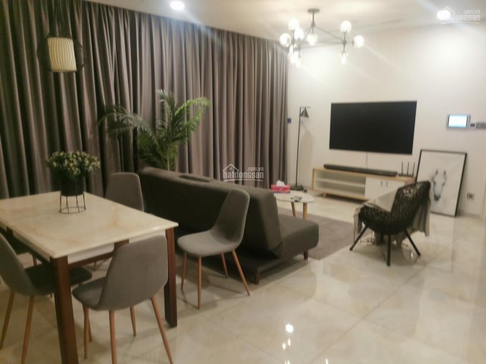 Cần bán căn hộ Riva park, Nguyễn Tất Thành, Q4 DT: 80m2 2PN 2WC full nội thất giá 3,2tỷ (sổ hồng)
