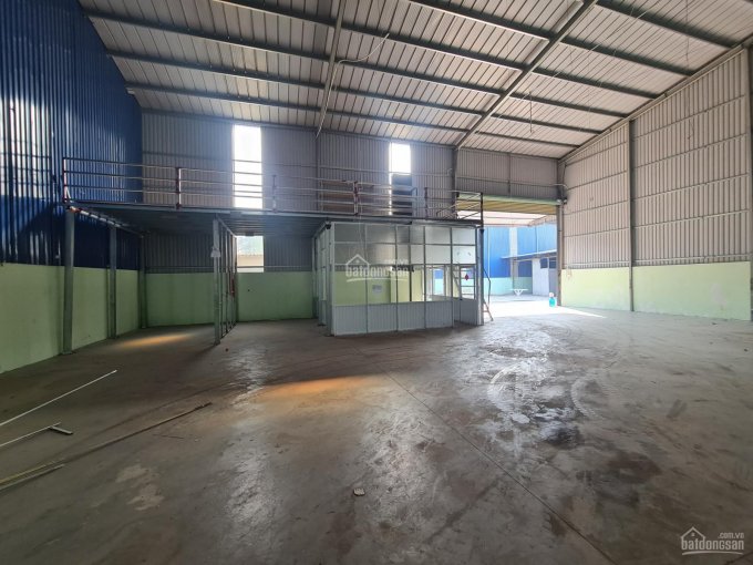 Cho thuê hai nhà xưởng mặt tiền đường container tại Hưng Định, TP. Thuận An, tỉnh Bình Dương