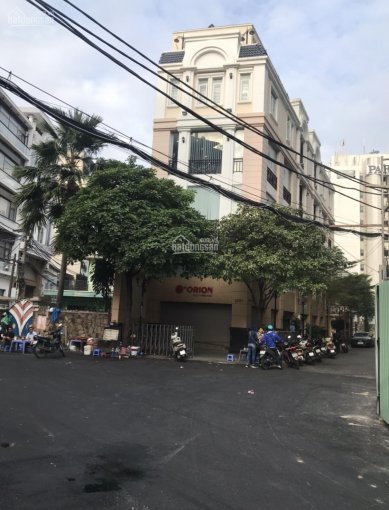 Cho thuê mặt bằng đường Nguyễn Văn Trỗi, 2 mặt tiền, trục đường chính, có chỗ để xe