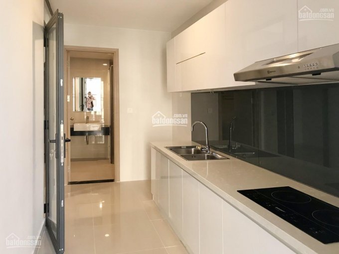 Cho thuê căn hộ CC Gold View Q4 DT 80m2 2PN, nhà mới, có nội thất, giá 14tr/tháng. LH: 0931892333