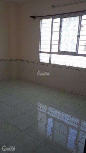 Tôi có căn hộ ở chung cư Him Lam Nam Khánh, Quận 8, diện tích 91m2, 2 phòng ngủ, 2 toilet,