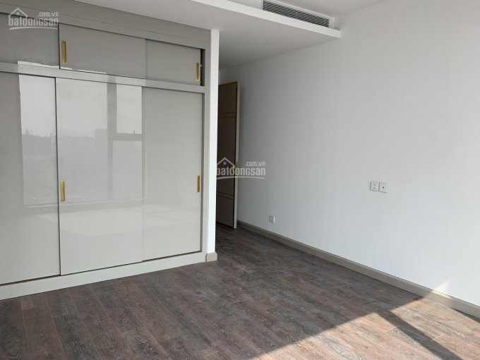 Cho thuê căn hộ 3PN diện tích 122m2, nội thất cao cấp cơ bản, Sun Grand 69B Thụy Khuê, 0945762816