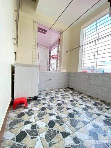Chính chủ bán nhà mặt đường KD tốt
