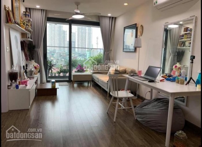 Trời ơi tin được không? Căn hộ 99.8m2, 3PN, cửa ĐN, full đồ CC Sapphire Palace. Gía 2.7 tỷ bao phí