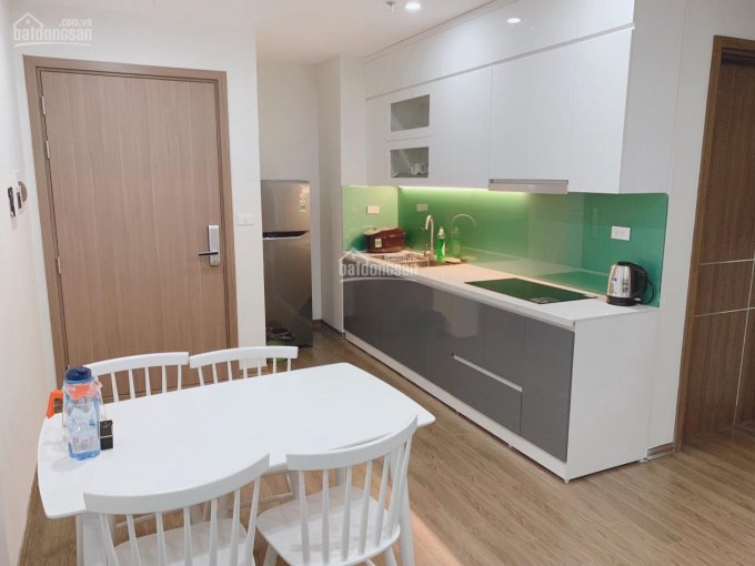(Ở luôn) cho thuê căn hộ 2 PN nội thất sang trọng, tầng hướng thoáng mát rẻ nhất Vinhomes Greenbay