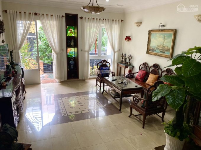 Cần bán gấp nhà trong khu biệt thự Huỳnh Lan Khanh, phường 2, Tân Bình. 21,5 tỷ