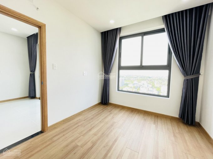 Cho thuê căn hộ 2 phòng ngủ chung cư Bcons Suối Tiên ngay Làng Đại Học giá 5.5tr/tháng, có nội thất