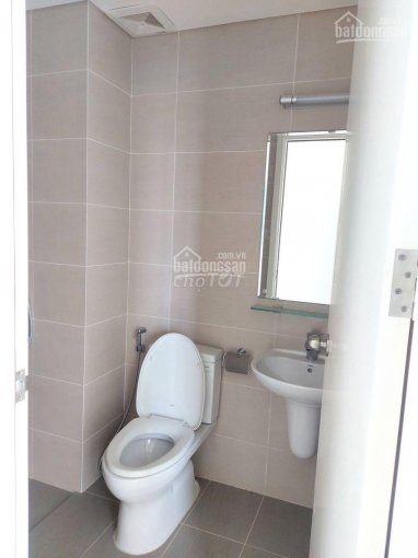 01 căn duy nhất LuxGarden 68m2, 2PN, 2WC, đã có sổ Hồng, giá 2,1 tỷ