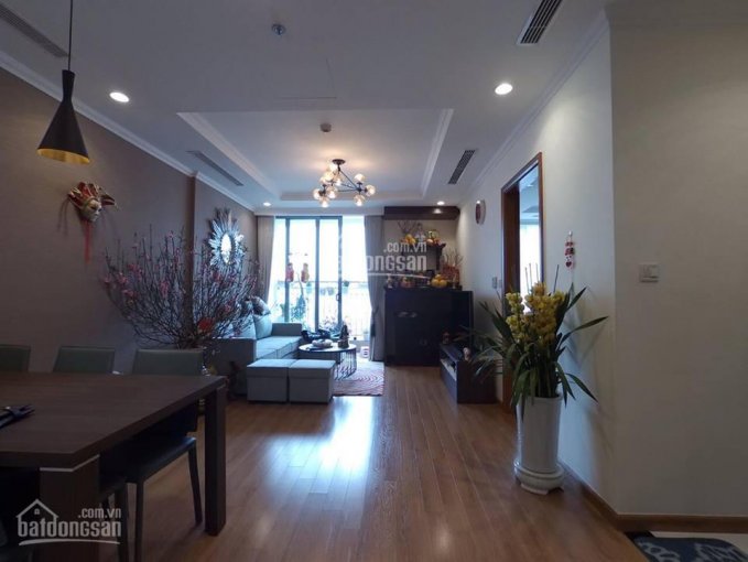 Cho thuê căn hộ chung cư Vinhomes, Nguyễn Chí Thanh, 2PN, đủ đồ, giá 17tr/tháng. LH 0936.363.925