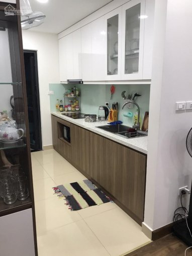 Cắt lỗ căn 78m2, 2PN 2WC, đầy đủ nội thất, tầng đẹp view Mỹ Đình, CC Goldmark City, sổ đỏ chính chủ