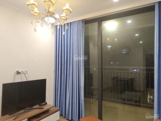 Cho thuê chung cư Vinhome 2PN, 2 vệ sinh, đầy đủ nội thất giá siêu tốt 15tr/tháng.