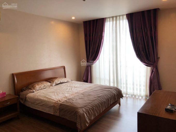 Cho thuê gấp căn hộ chung cư Hùng Vương Plaza, diện tích: 130m2, 3 phòng ngủ, LH: 0949848307 Lâm