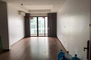 Chính chủ cho thuê căn hộ giá rẻ tại 106 Ngụy Như Kon tum, Hà Nội, DT 120m2, 3PN, 2VS, giá 16tr/th