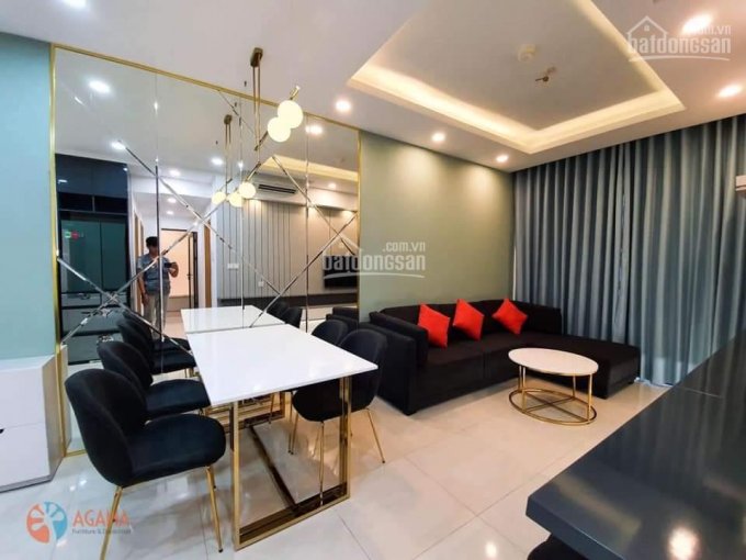 Bán căn hộ Sky Center, Quận Tân Bình, 80m2, 2PN, giá bán 3.68 tỷ, view HB, bao sổ, LH: 0903 833 234