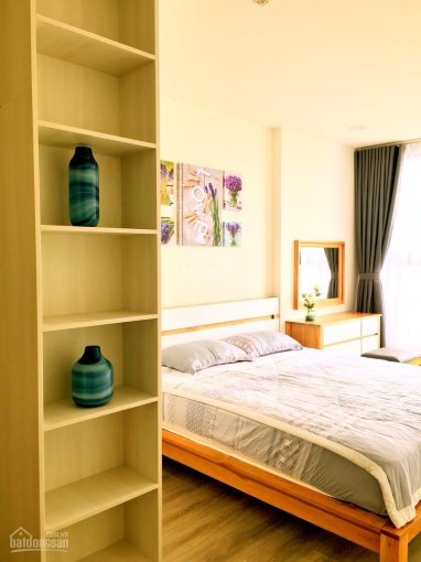 Cho thuê căn hộ 2 phòng ngủ full nội thất chung cư cao cấp Riva Park, Quận 4 HCM, LH: 0904106163