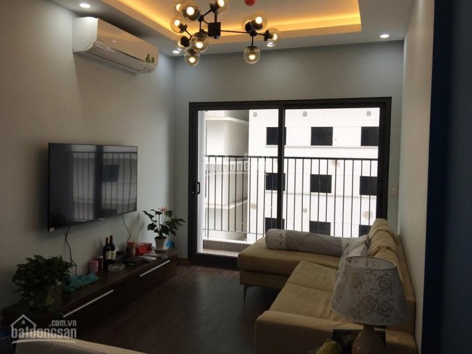 Cho thuê căn hộ đầy đủ nội thất 10tr/ th tại chung cư Riverside 349 Vũ Tông Phan. LH: 0915.825.389
