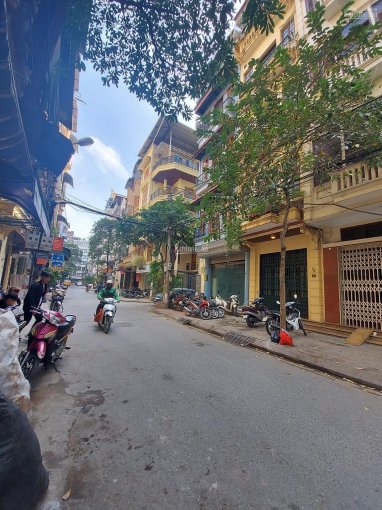 Nguyễn Chí Thanh, Pháo Đài Láng, ô tô tránh, kinh doanh, vỉa hè rộng để được 3 ô tô. Lh 0948020239
