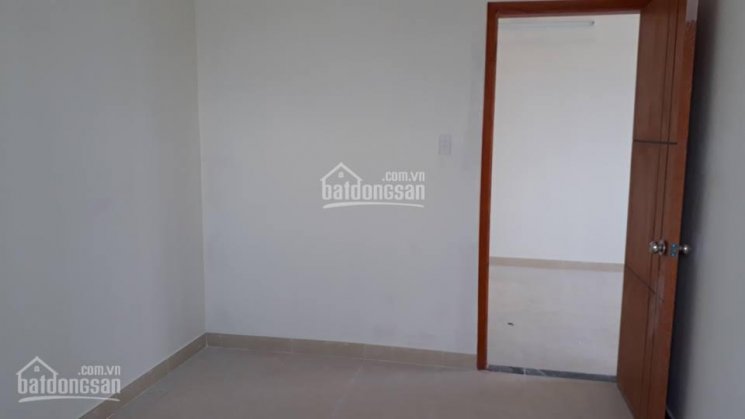 Cho thuê căn hộ Linh Tây, Thủ Đức, căn góc 89m2, 2PN, 2WC, giường, máy nước nóng, view đẹp