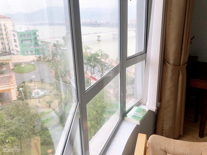 Cho thuê căn hộ 1PN, 65m2 nội thất cao cấp view sông Hàn cực đẹp tại Indochina, giá 11,5 tr/tháng