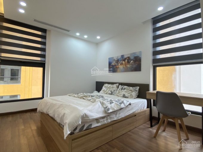 Cho thuê căn hộ cao cấp tại chung cư D2 Giảng Võ, Ba Đình, 118m2, 3PN view hồ, giá 15 triệu/tháng