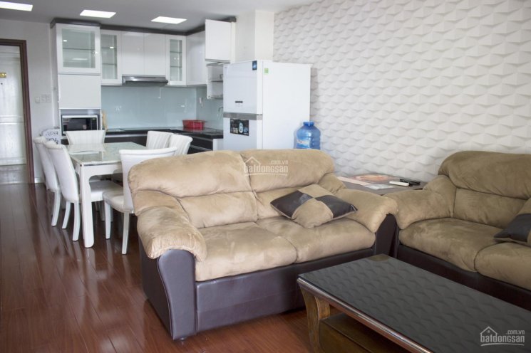 Cho thuê căn hộ cao cấp Gold Star loại 1 và 2 phòng ngủ ngay trung tâm Thủ Dầu Một. LH 0963.949.972