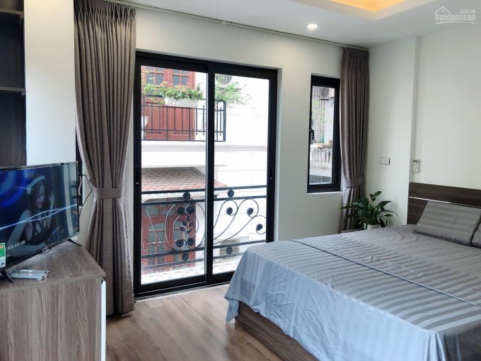 CC cho thuê căn hộ dịch vụ cao cấp tại Hoàng Quốc Việt - 35m2 - full nội thất - ở ngay trong ngày