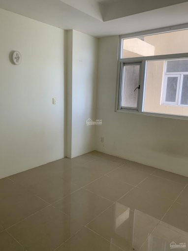 Chính chủ bán gấp căn hộ Hoàng Kim Thế Gia, ngã tư Bốn Xã, DT: 84m2, 3PN, 2WC. LH: 0938242128