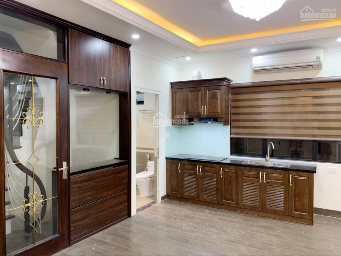 Chủ nhà cho thuê căn hộ cao cấp 200 Trần Đại Nghĩa, DT 63m2 thang máy, nội thất mới xịn