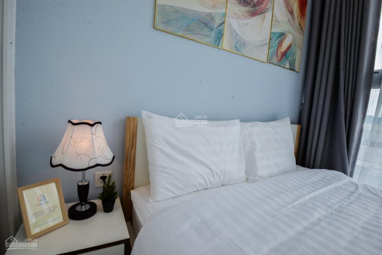 Cho thuê gấp căn hộ CC Royal City DT 100m2, 3 phòng ngủ, full đồ đẹp 16 tr/th. LH: 0845.668,222