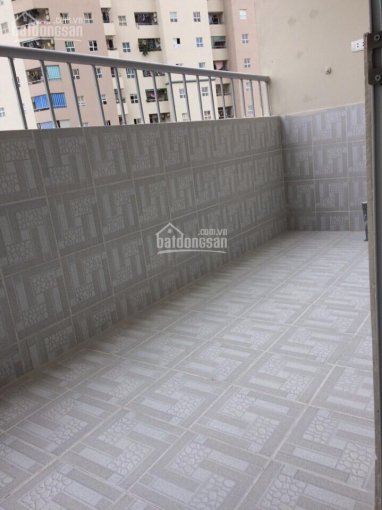 Căn 2 phòng ngủ, 1 wc 46m2 khu quân đội Thạch Bàn, 4 triệu/th