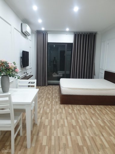 Cho thuê căn hộ đường Hoàng Như Tiếp 38m2 full đồ có thang máy, ô tô đỗ cửa: ĐT 0829911592